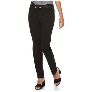 NWT low rise ankle pants size 7